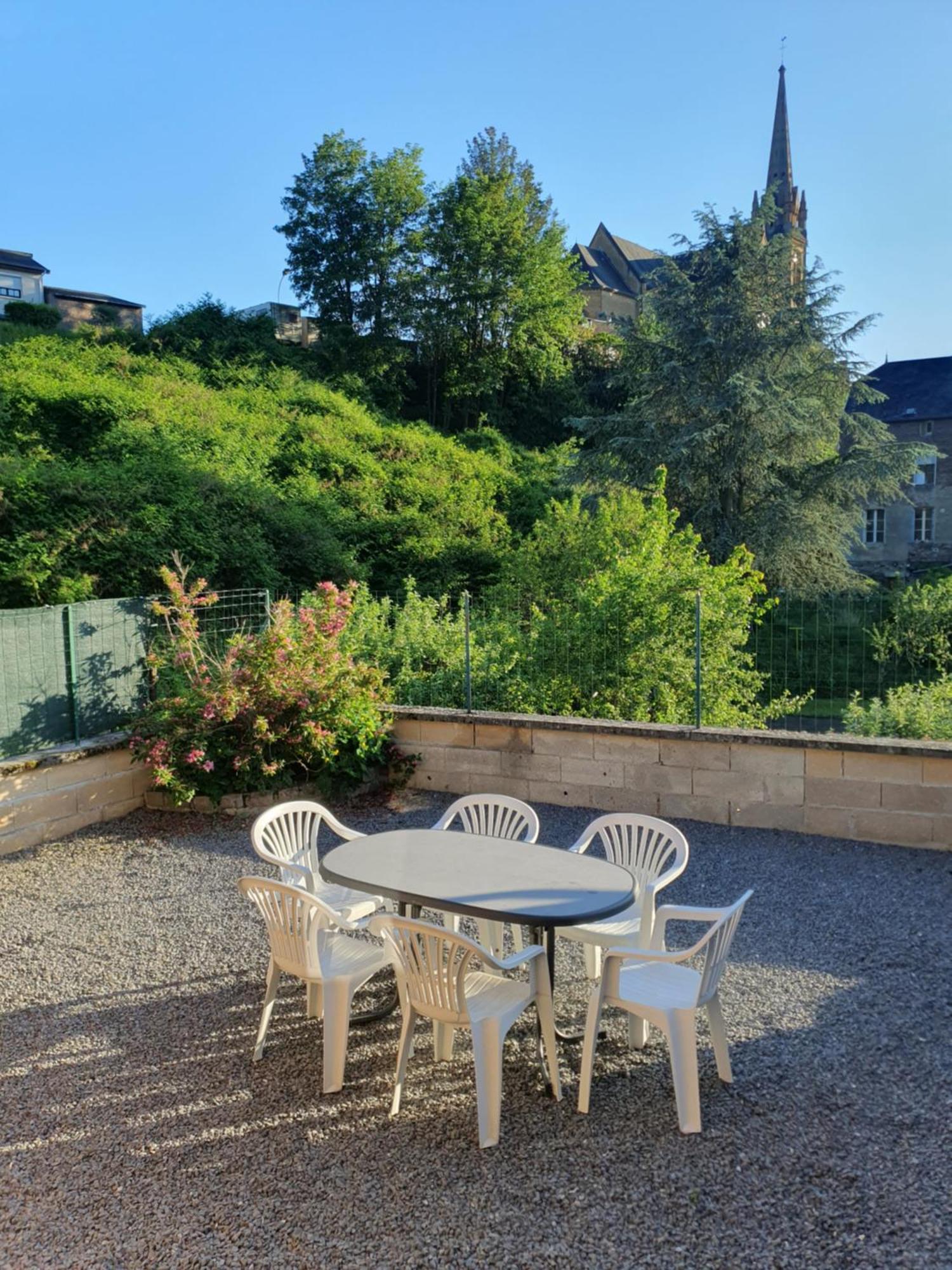 Gite Des Jardiniers Fumay Номер фото